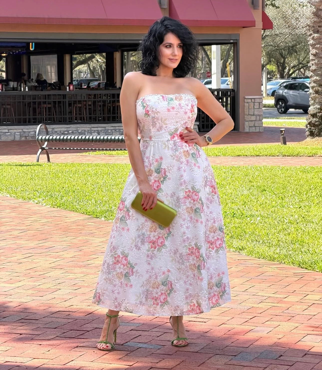 Vestido blanco guipur con flores