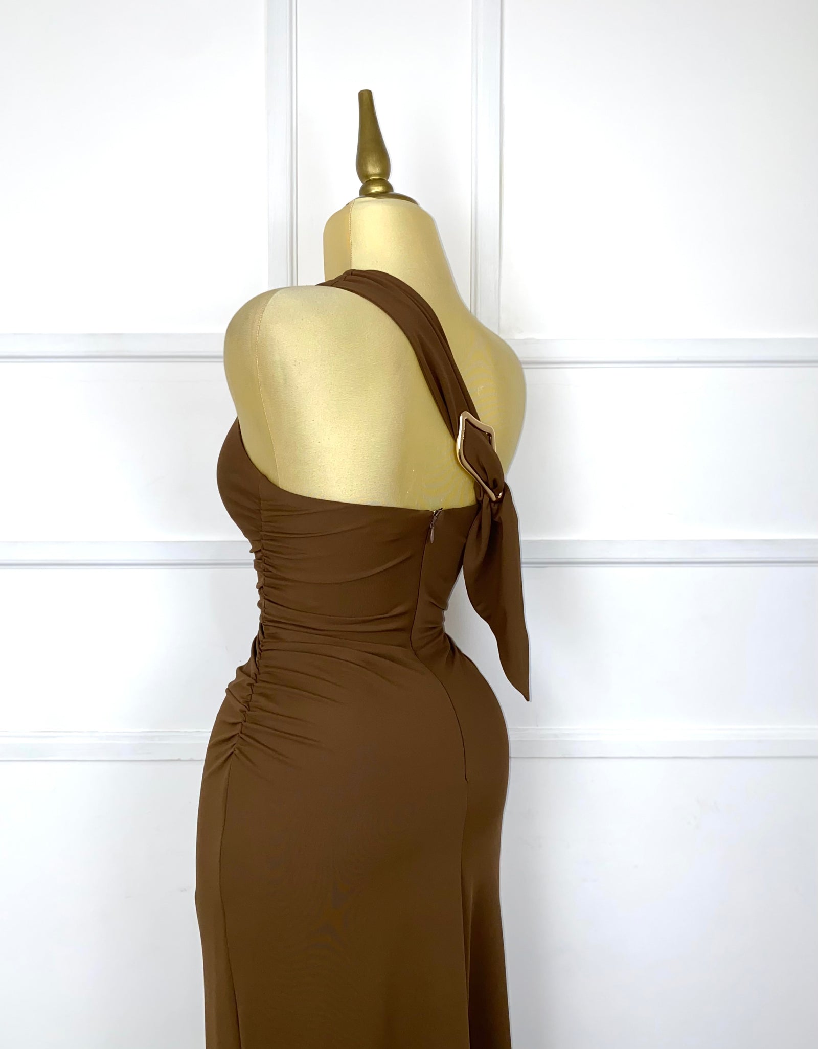 Vestido café stretch largo