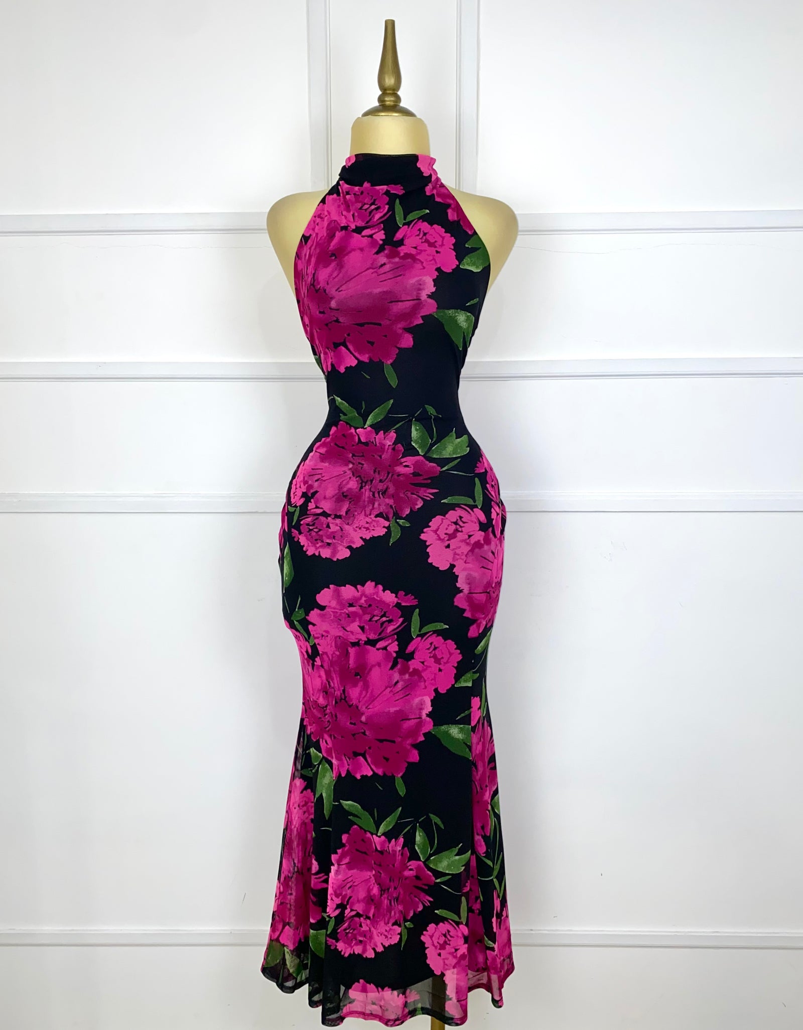 Vestido halter flores rosas