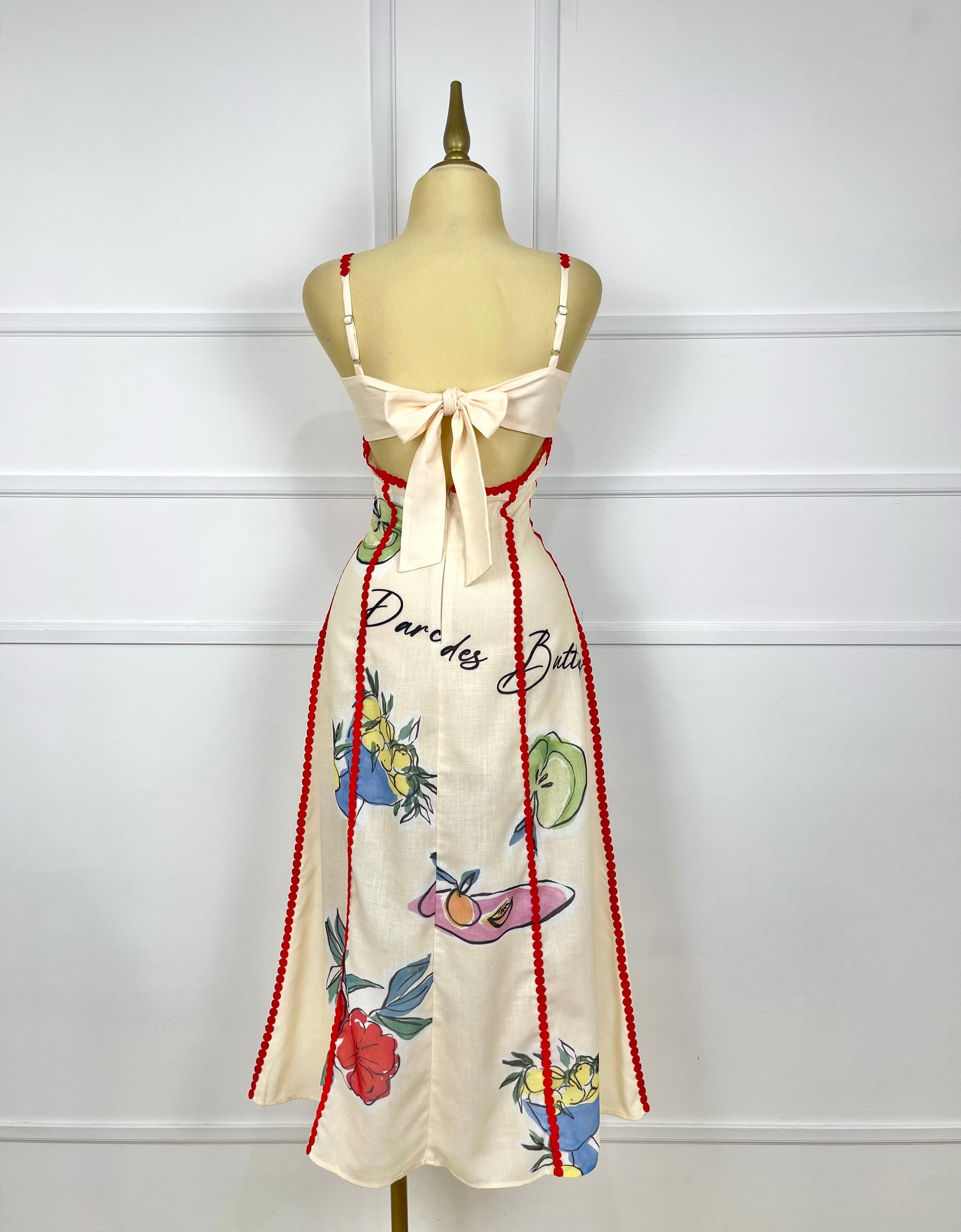 Vestido crema con estampado
