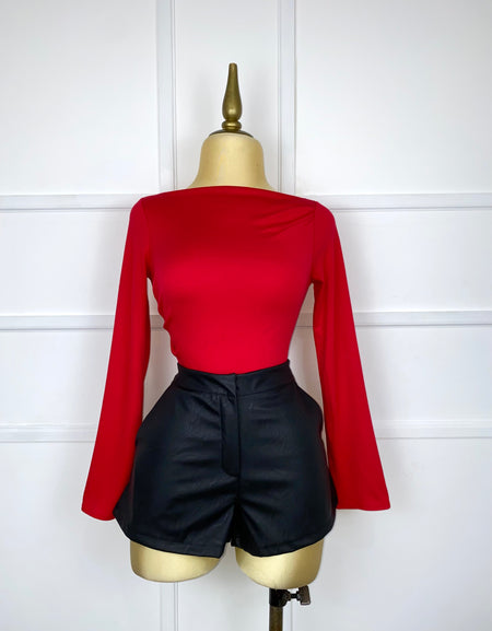 Blusa roja corta