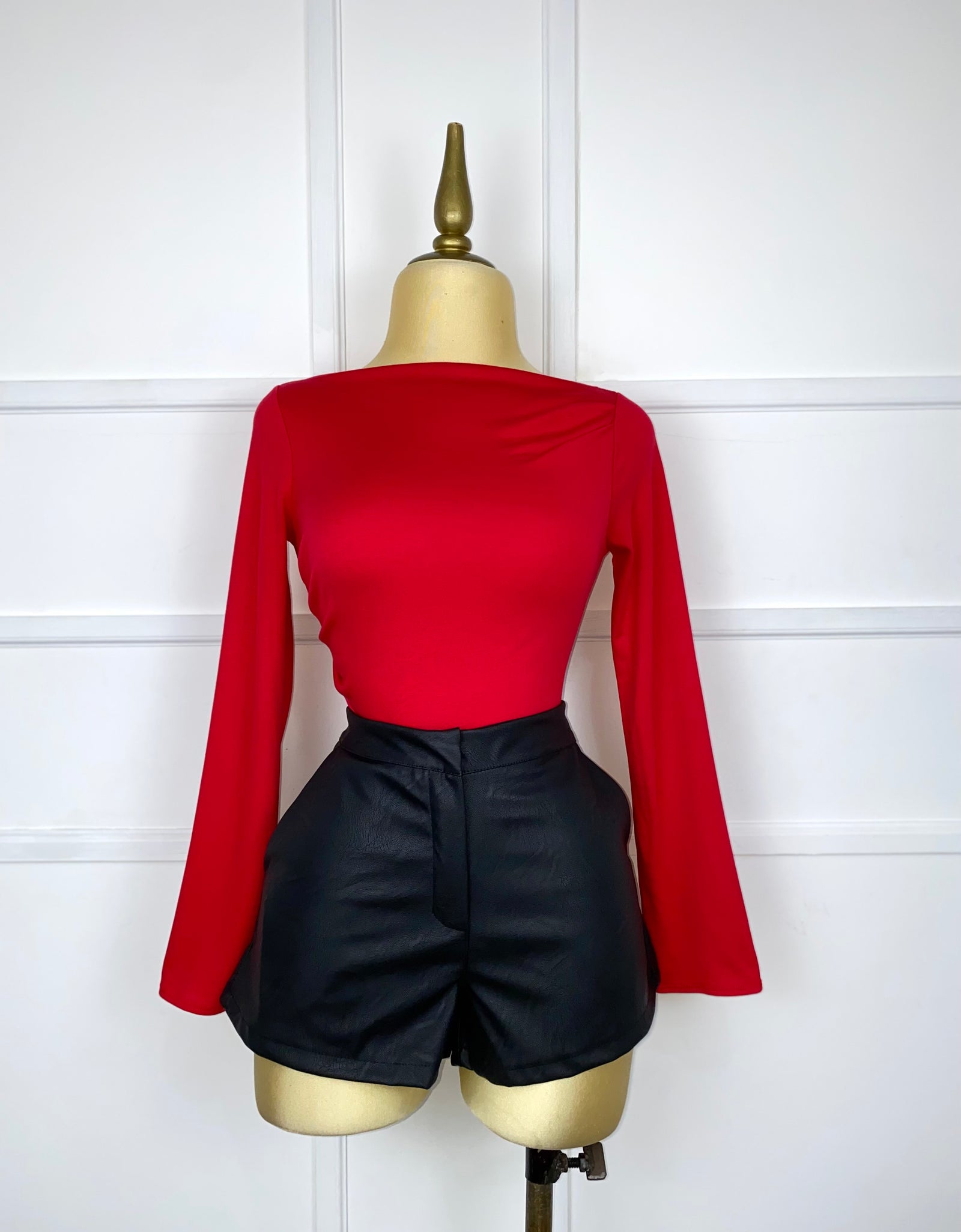 Blusa roja corta