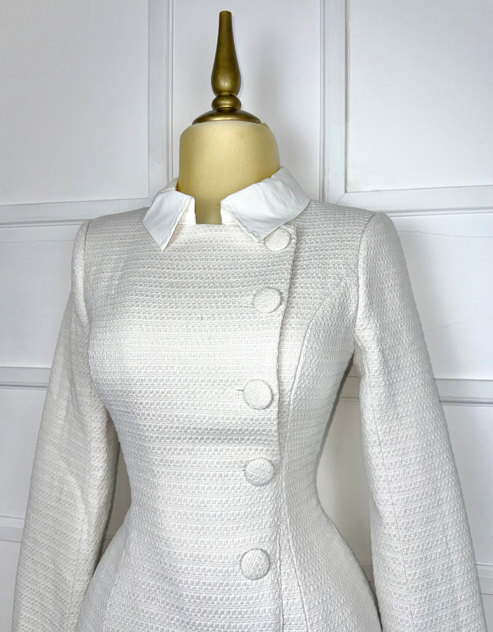 Vestido corto crema tweed