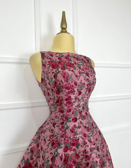 Vestido corto con flores