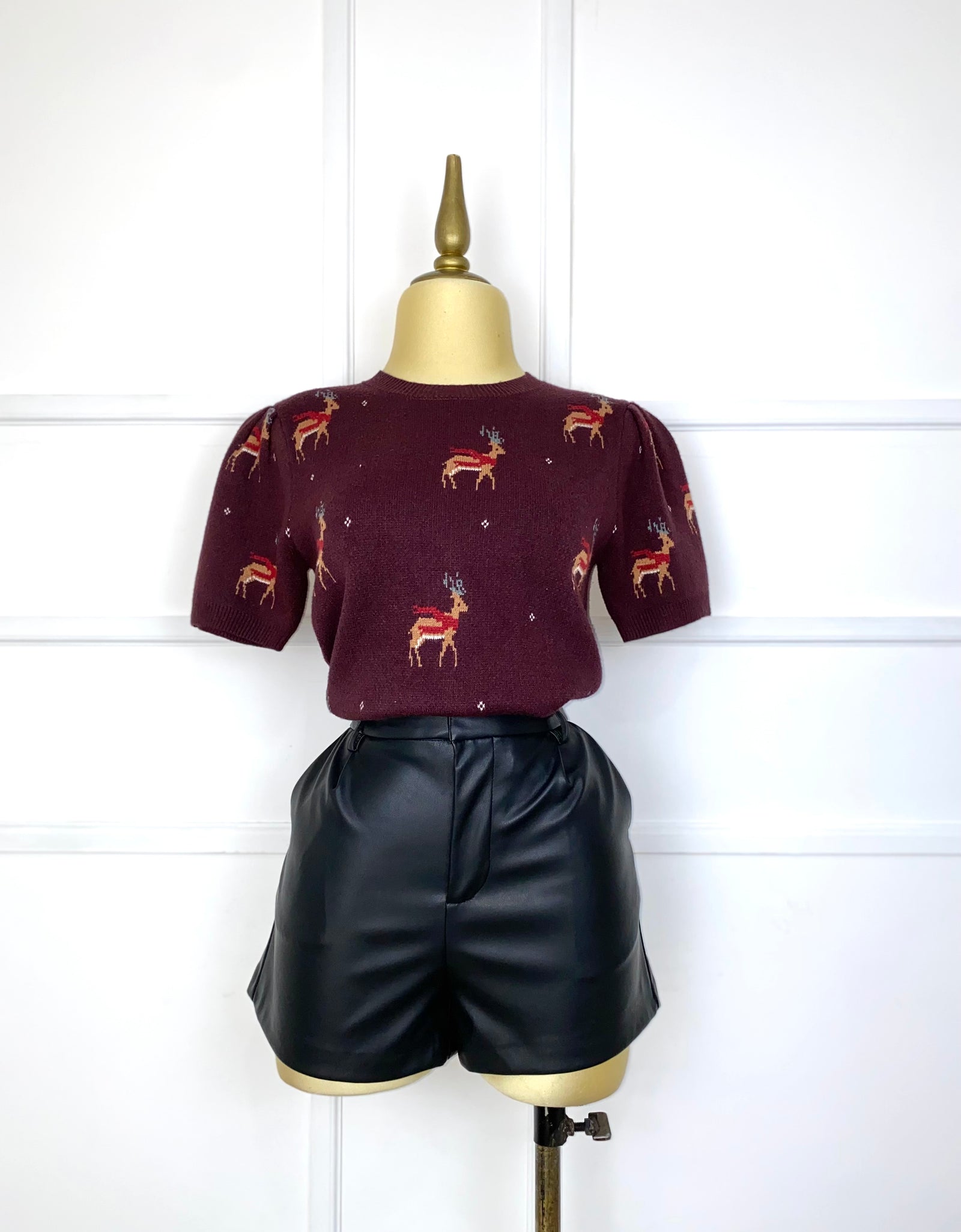 Suéter con estampado navideño (2 colores)