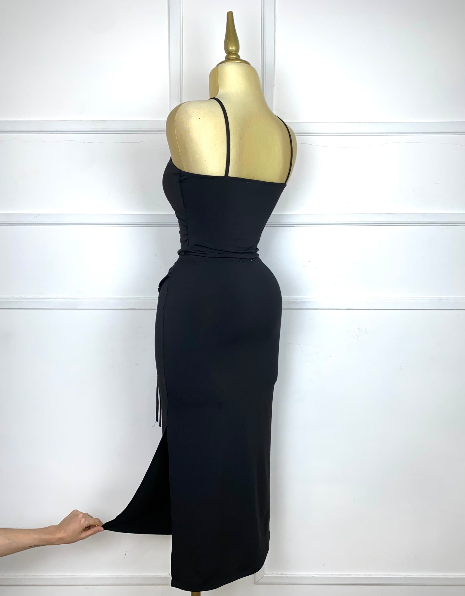 Set negro stretch hebillas doradas