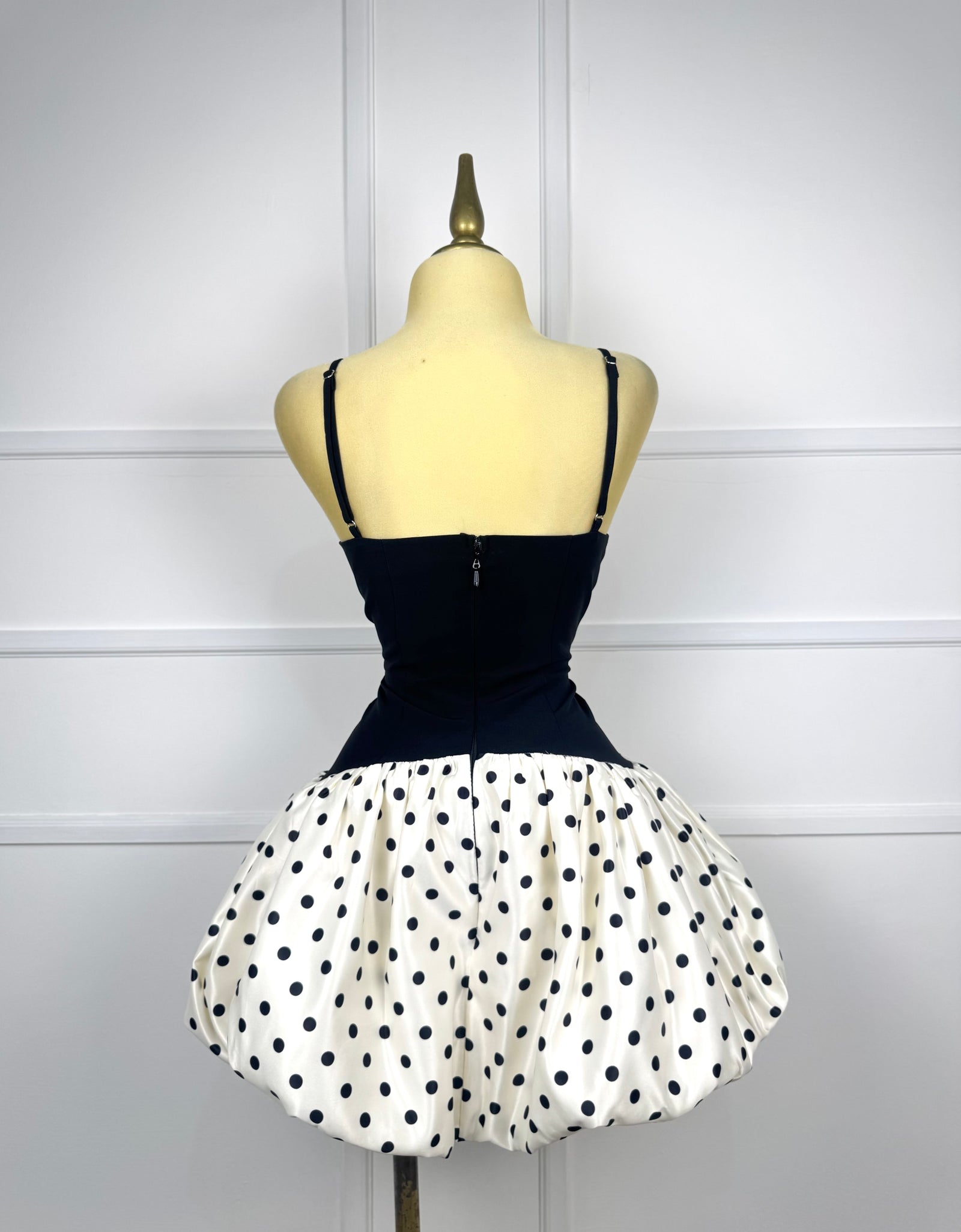 Vestido polka dots con moñitos