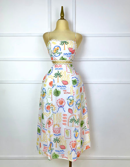 Set blanco con estampado tropical