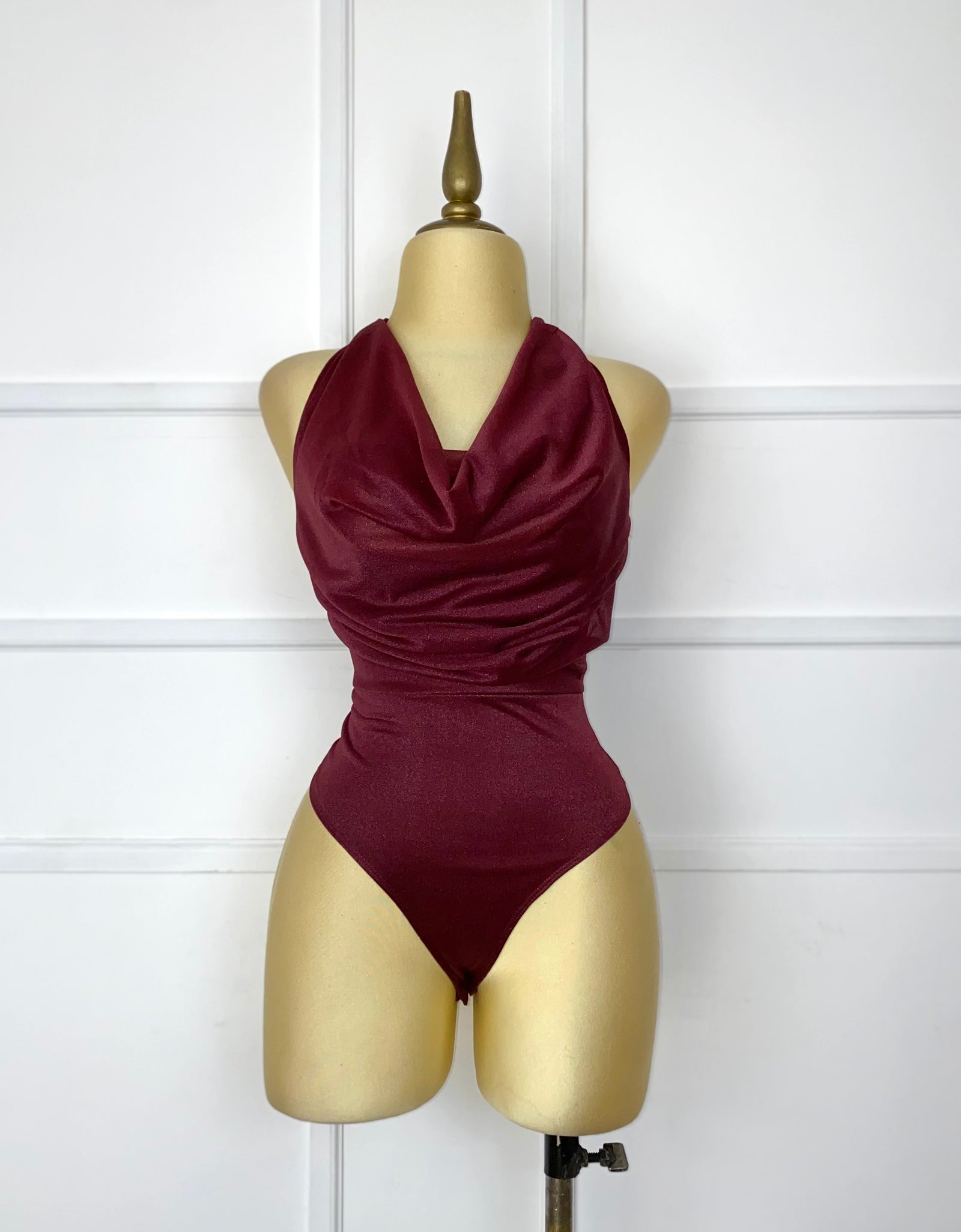 Bodysuit tinto brilloso halter