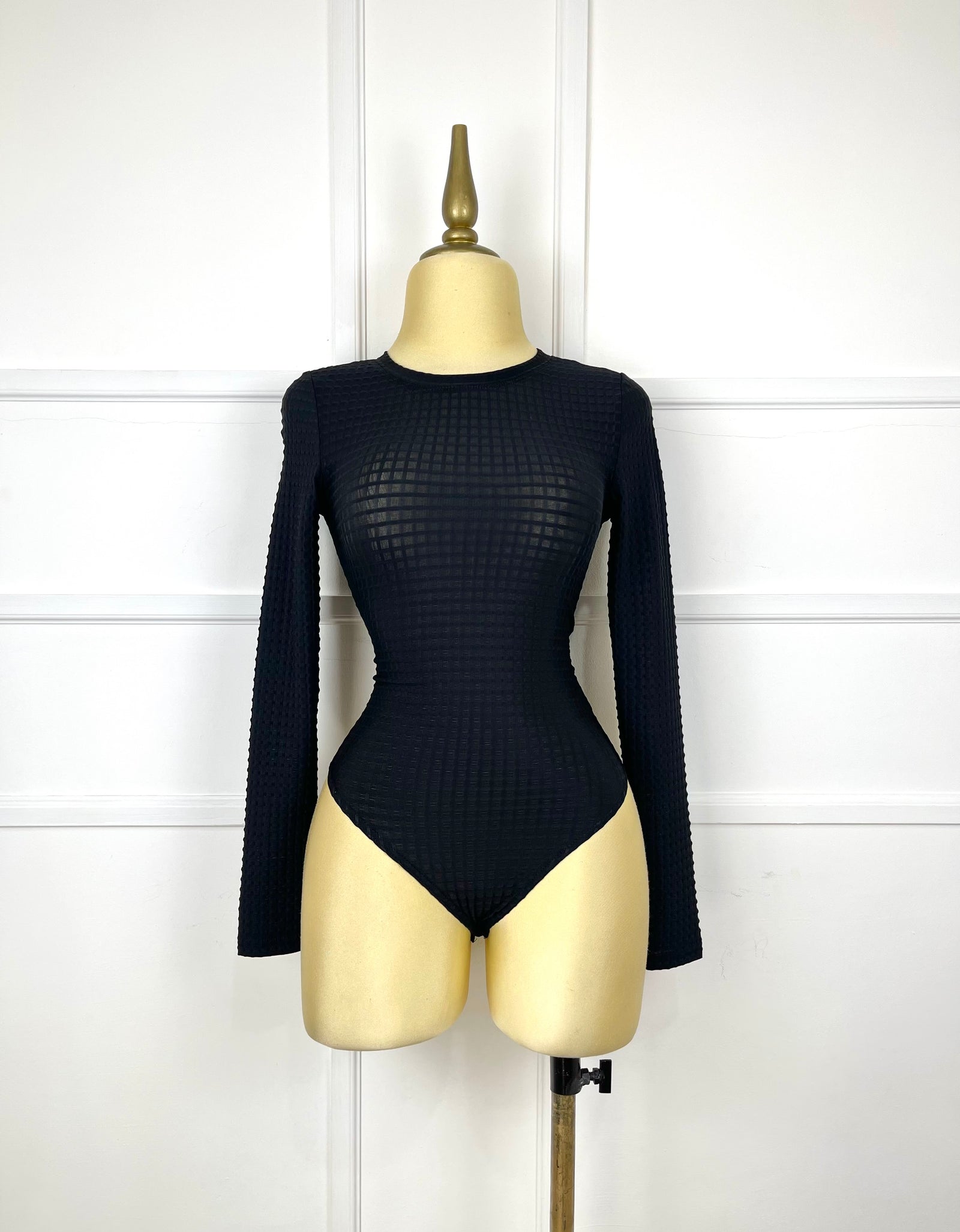 Bodysuit negro con textura