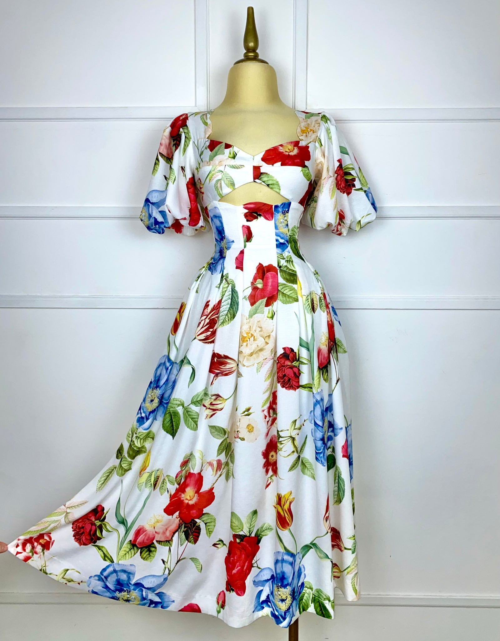 Vestido blanco con flores