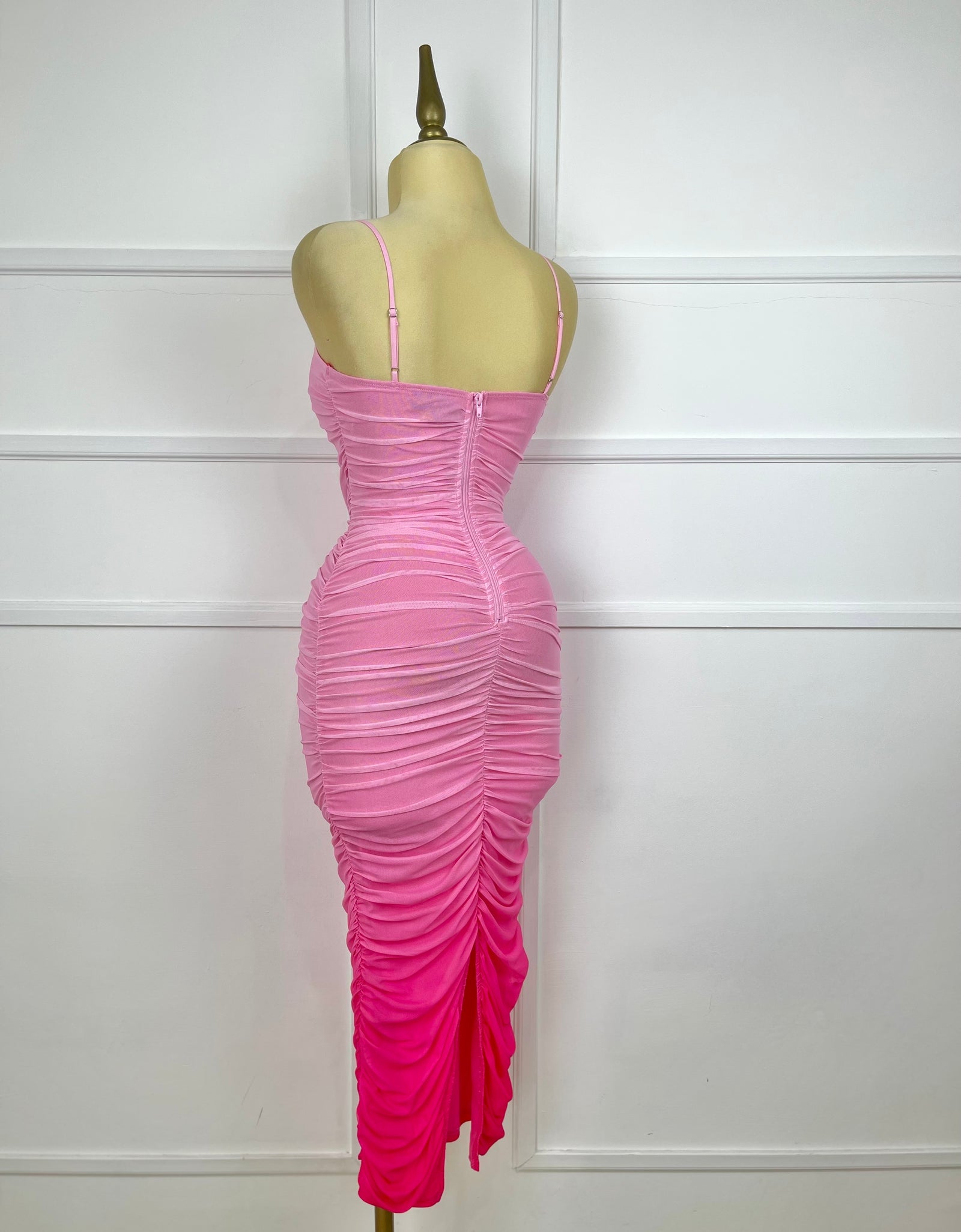 Vestido midi tonalidades rosas