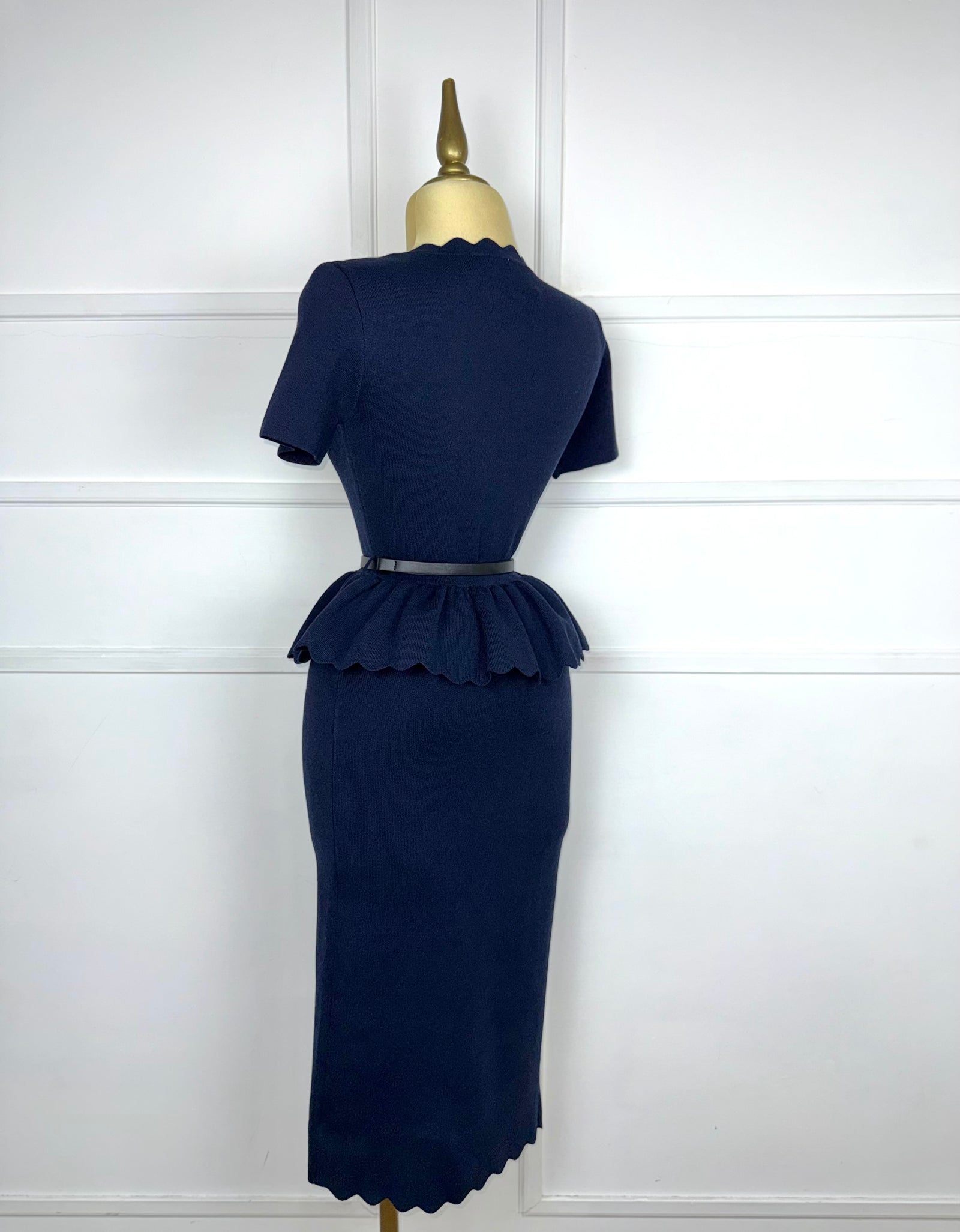 Vestido navy de punto con cinto