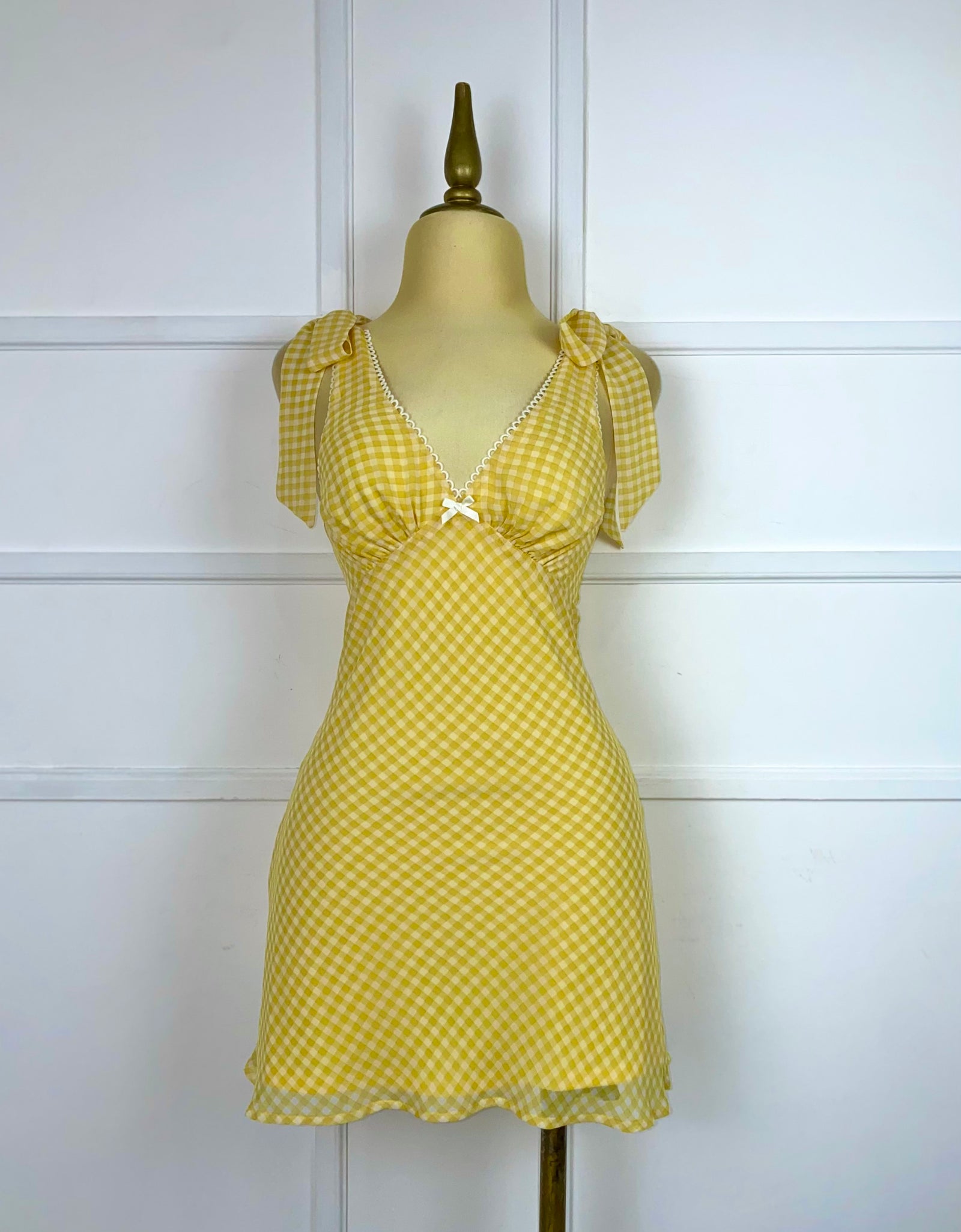 Vestido amarillo cuadros
