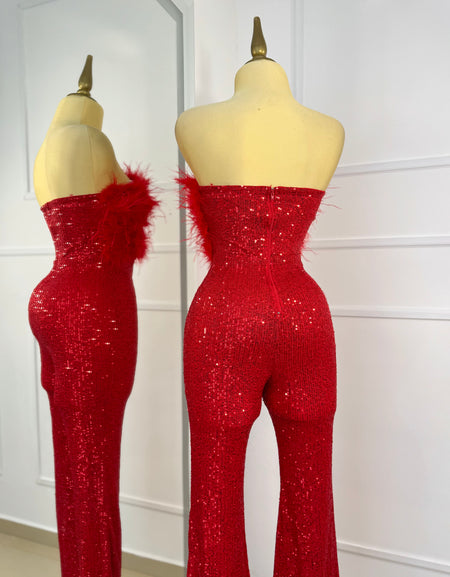Palazzo rojo lentejuelas y plumas