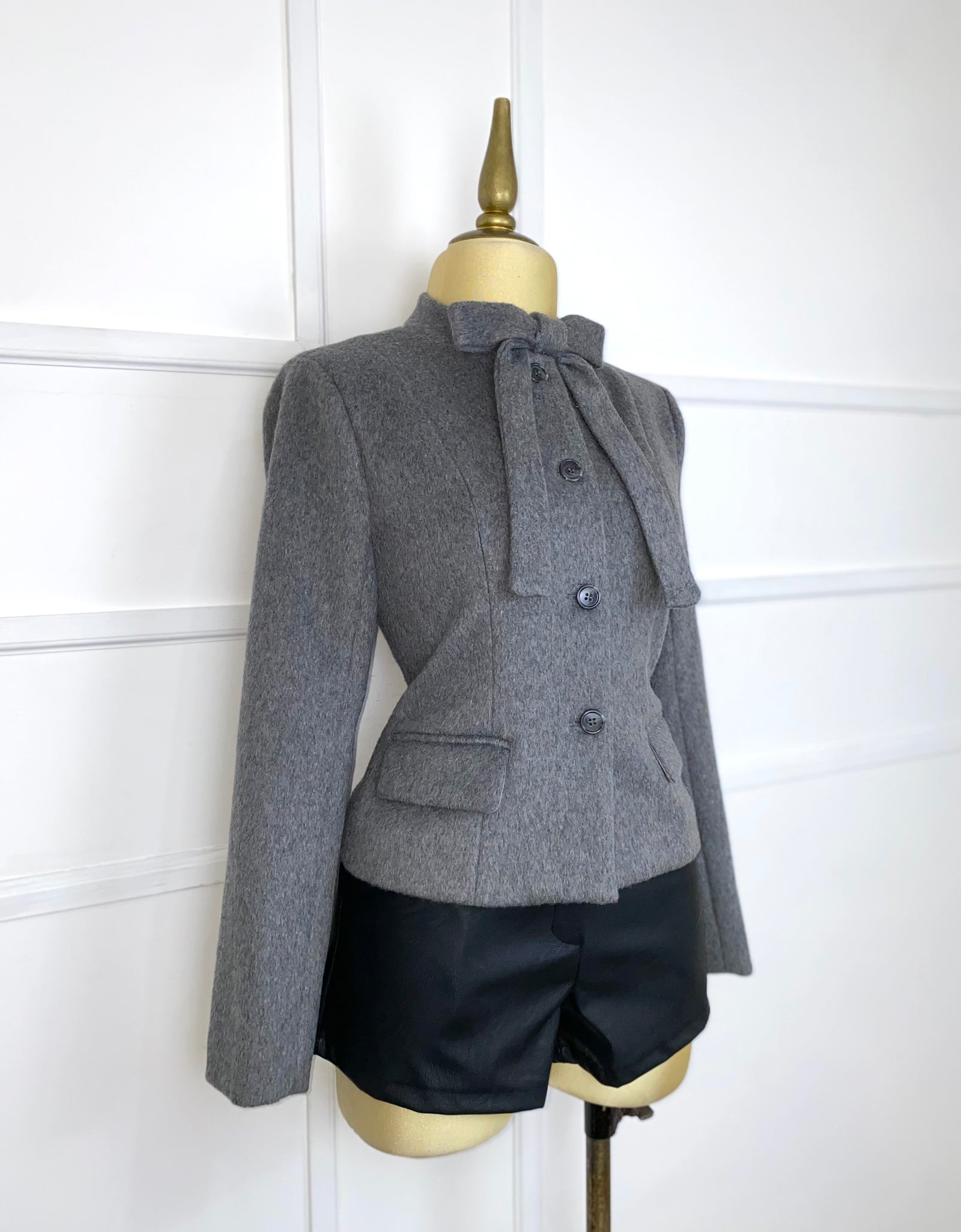 Abrigo gris afelpado