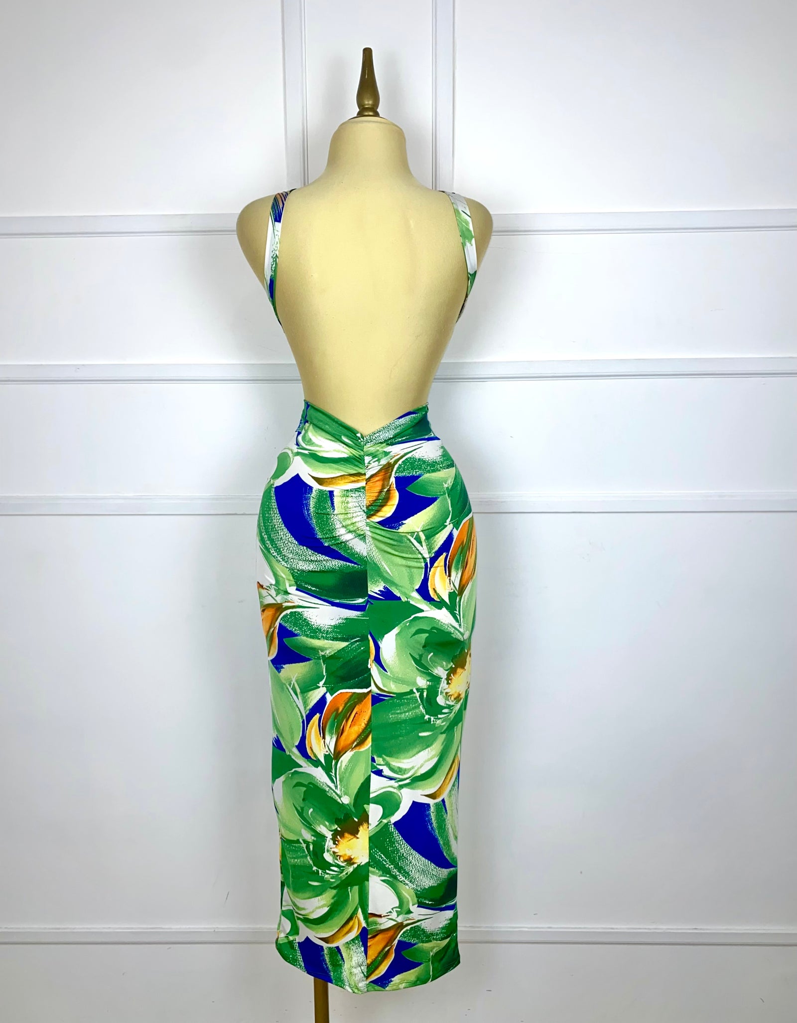 Vestido lycra estampado tropical