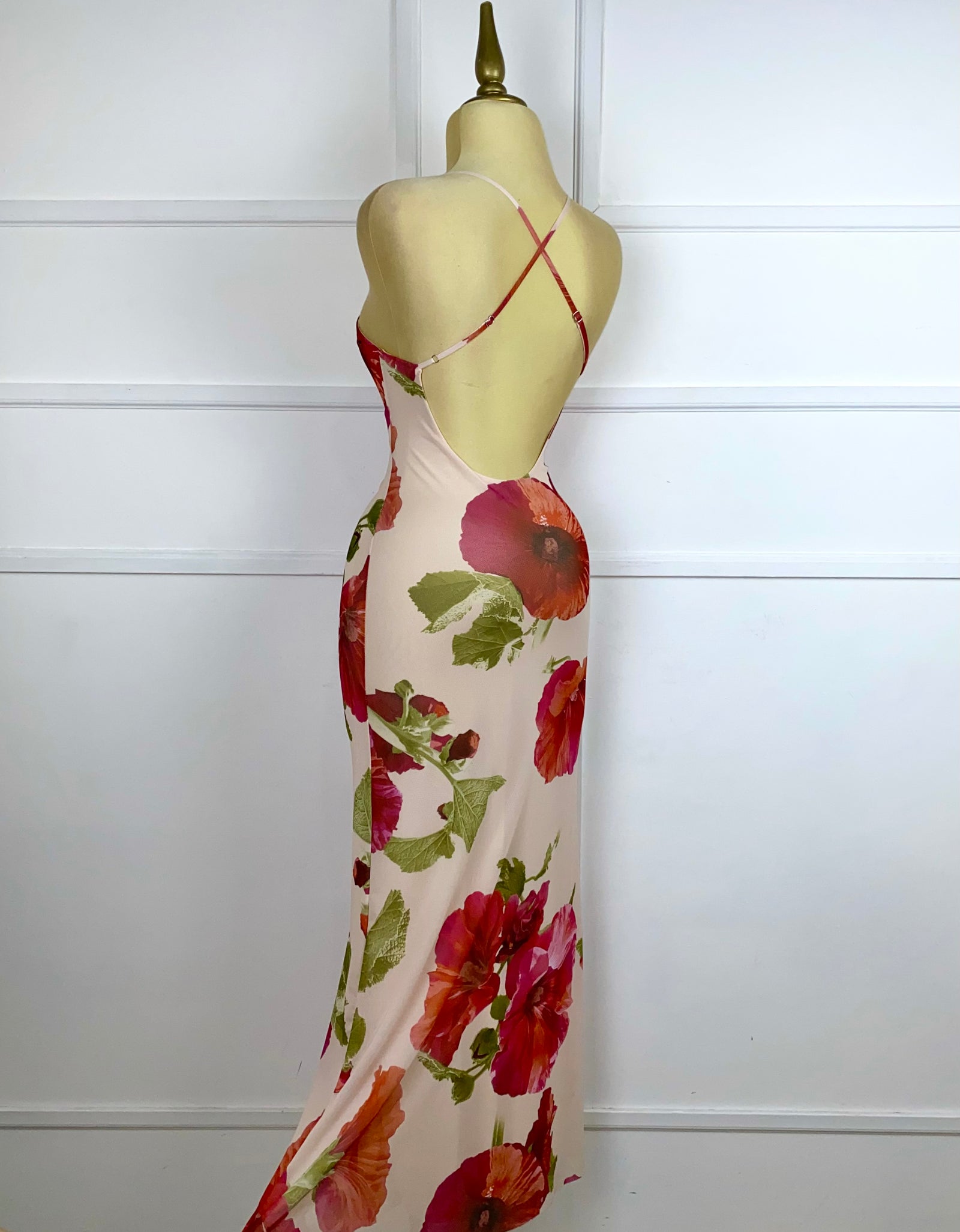 Vestido mesh nude con flores