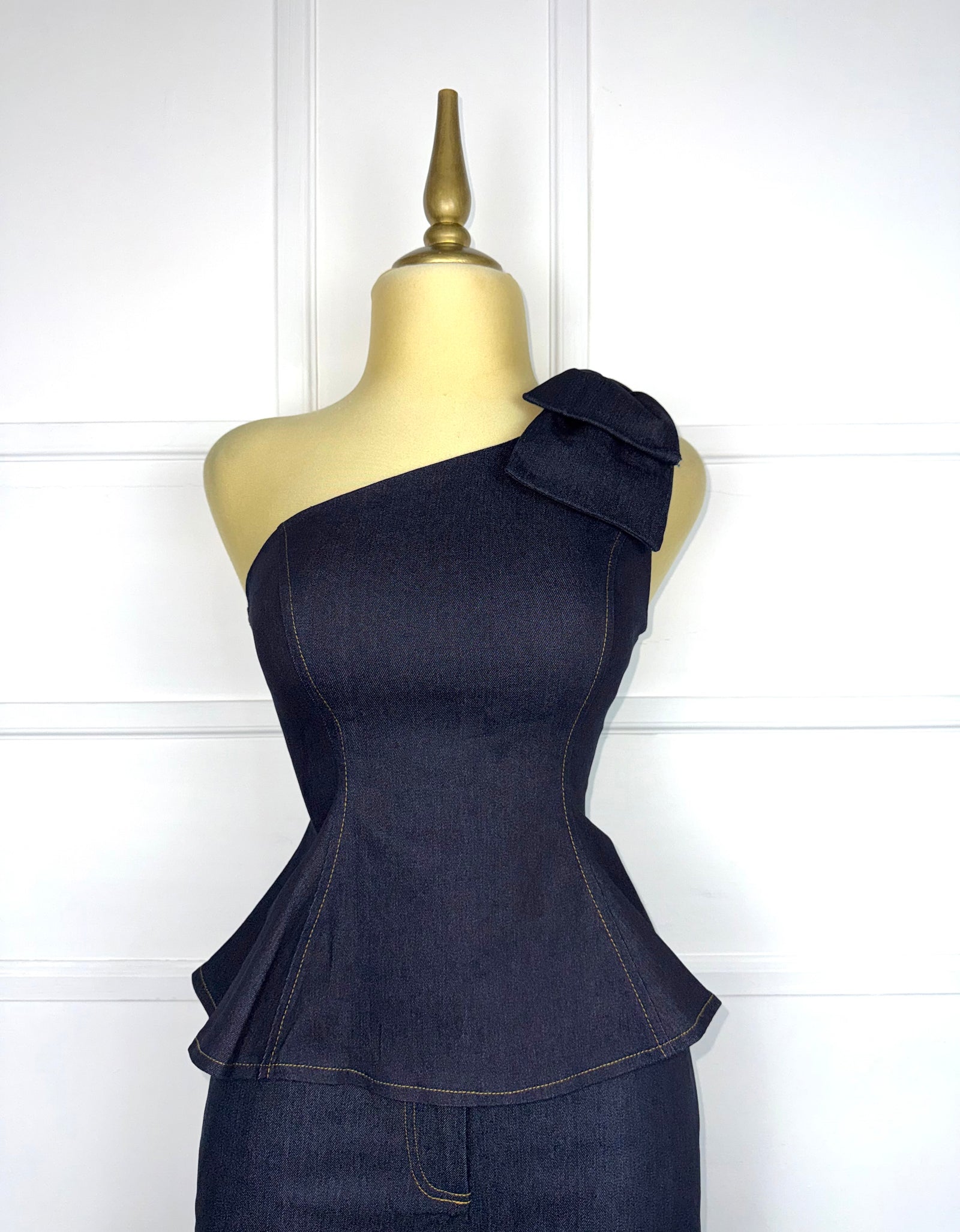 Blusa mezclilla oscuro con moño
