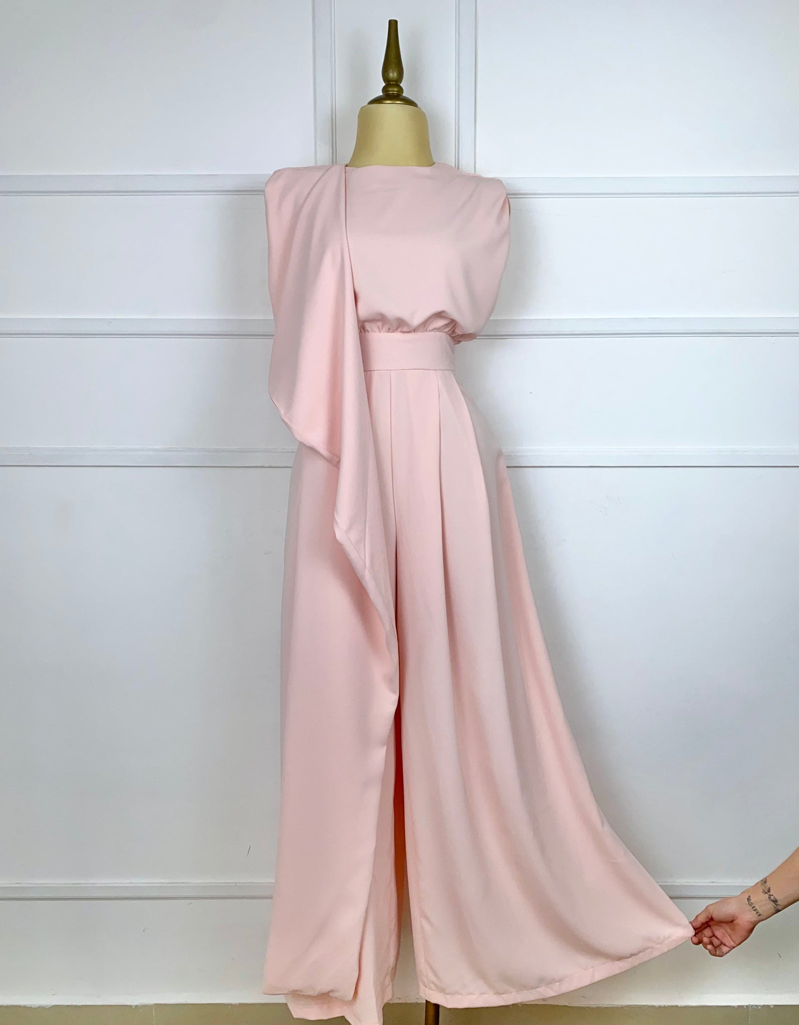 Palazzo rosa asimétrico