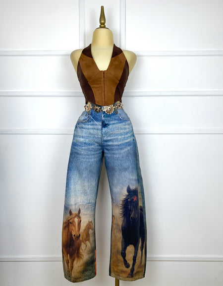 Pantalón mezclilla estampado caballos