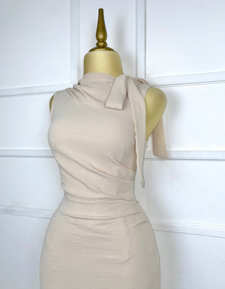 Vestido midi beige con textura