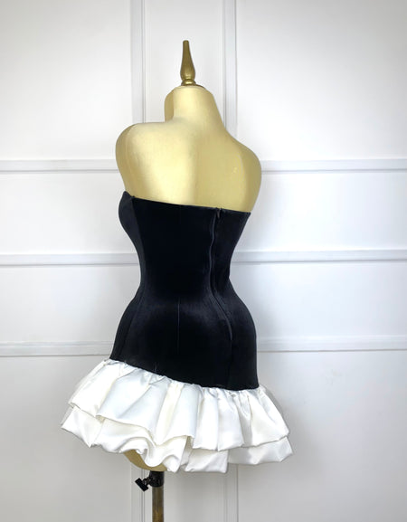 Vestido asimétrico terciopelo con olán