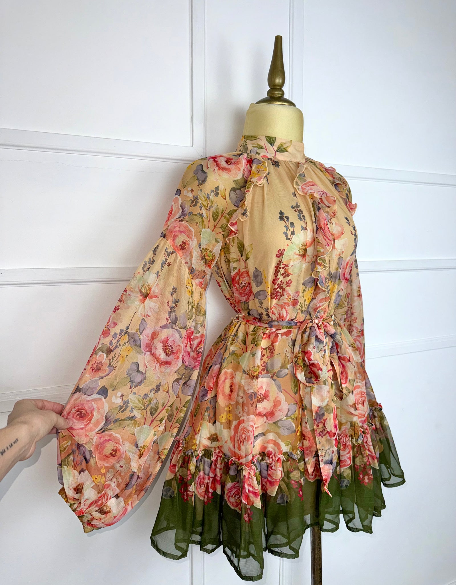 Vestido corto estampado floral