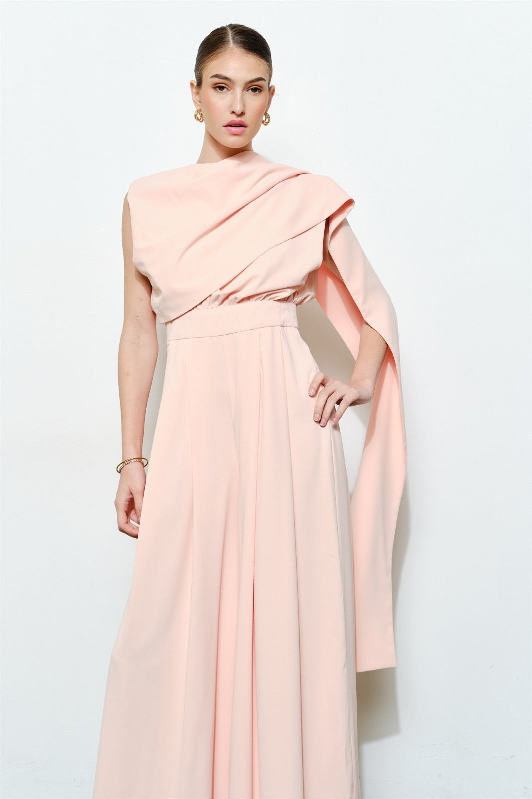 Palazzo rosa asimétrico