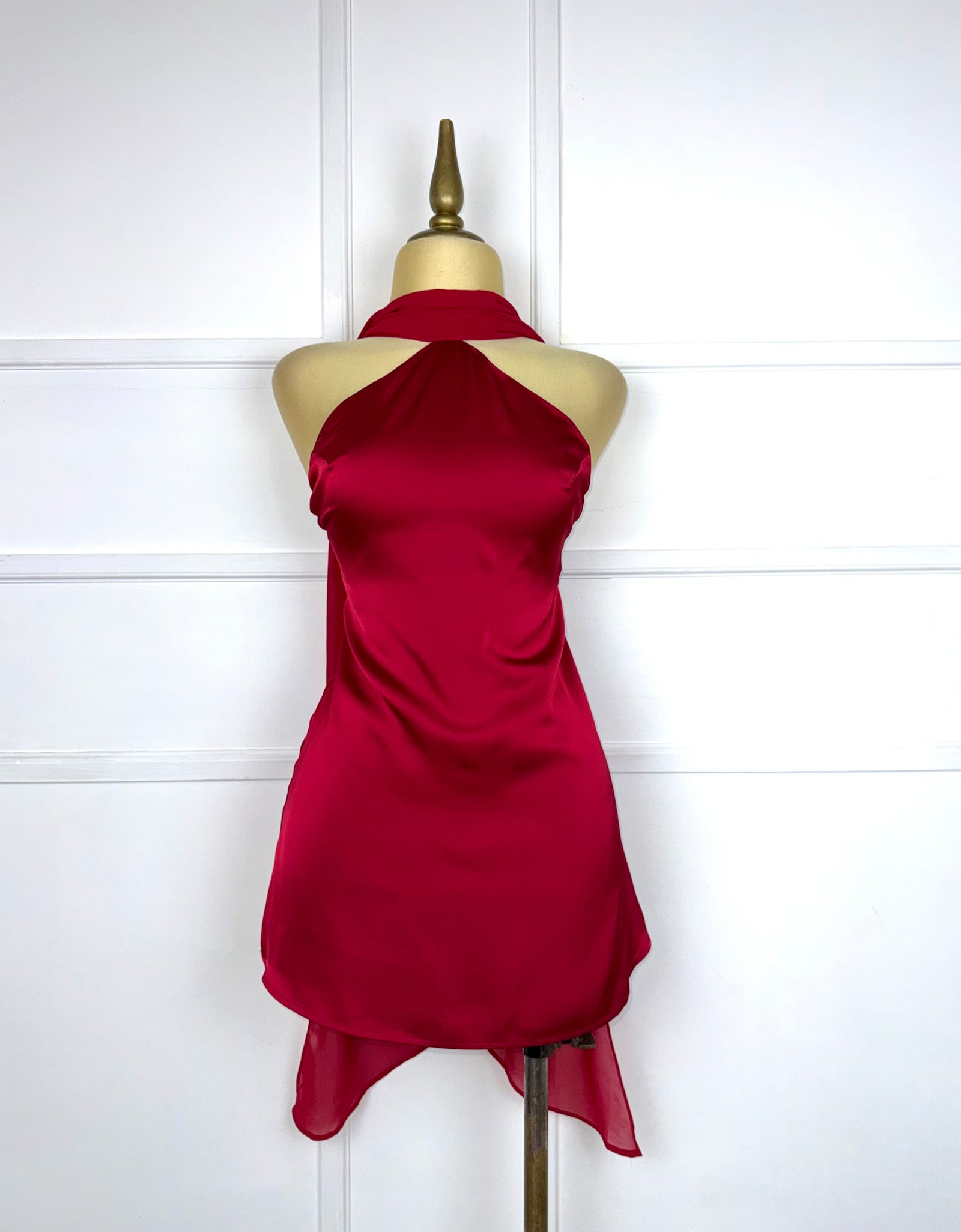 Vestido satín rojo quemado
