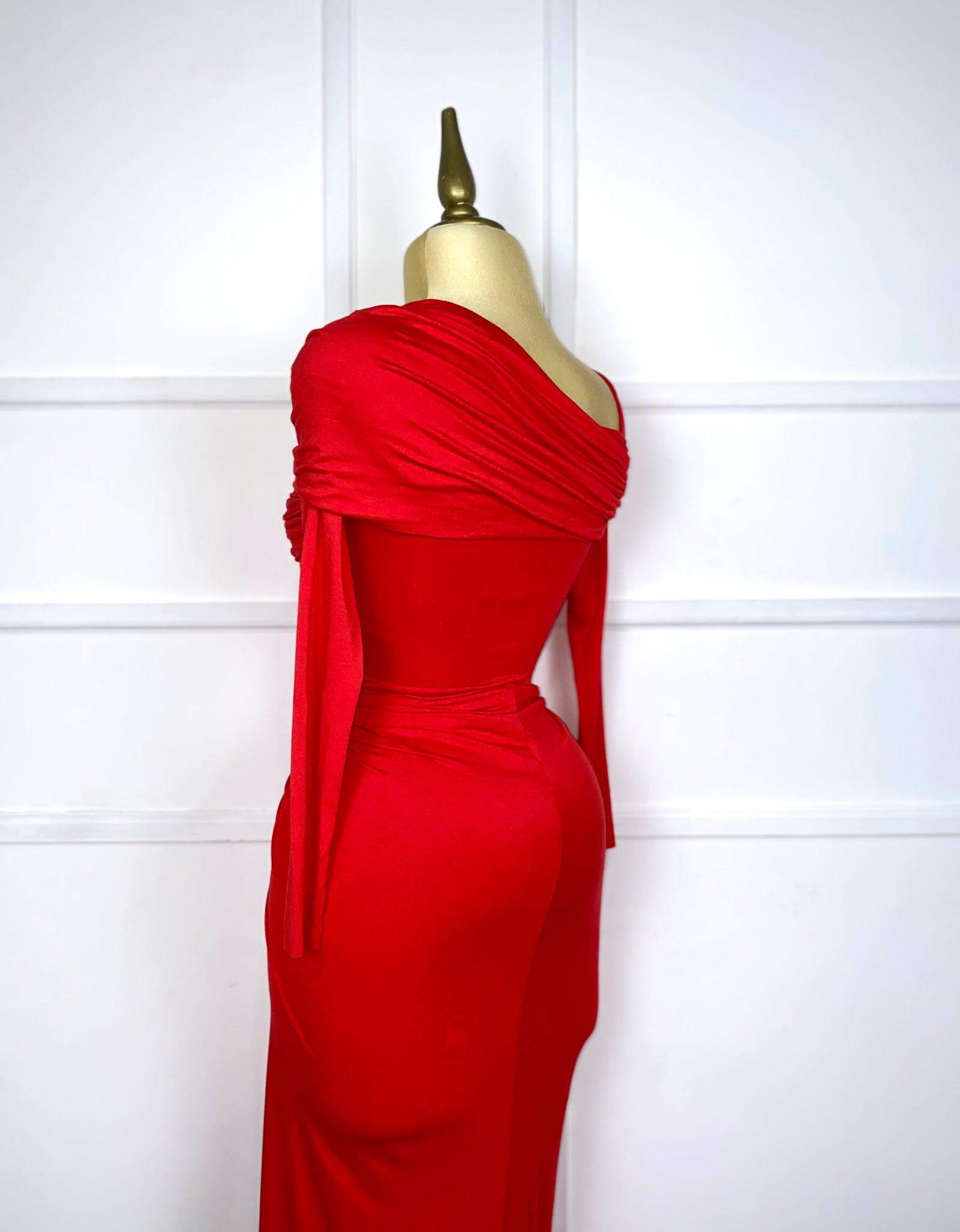 Vestido largo con drapeado