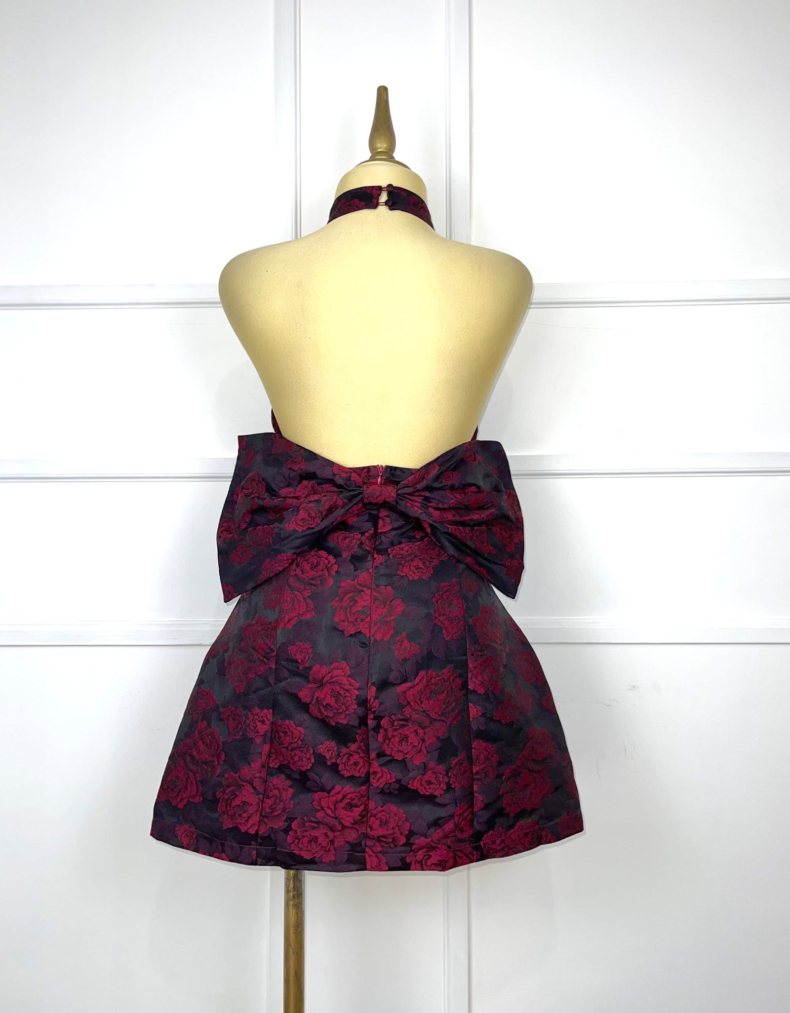 Vestido corto estampado rosas con moño