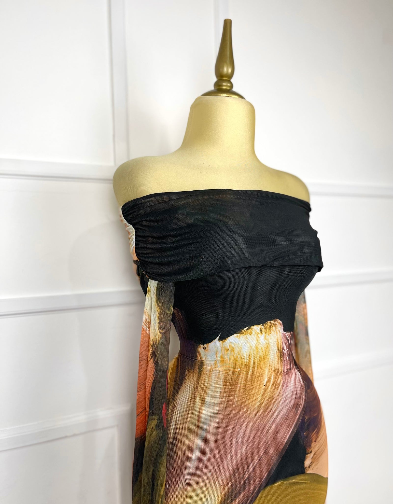 Vestido mesh con estampado