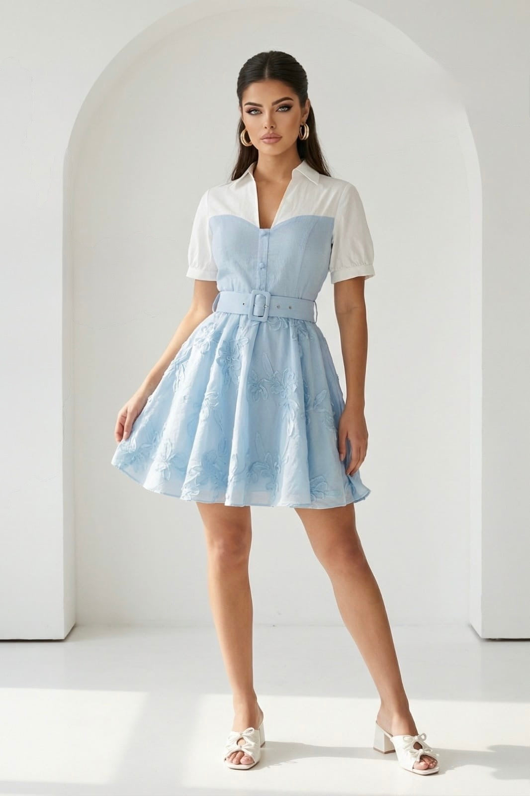 Vestido azul textura con blanco y cinto