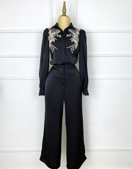 Set negro satinado con pedrería