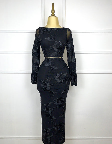 Set negro con flores