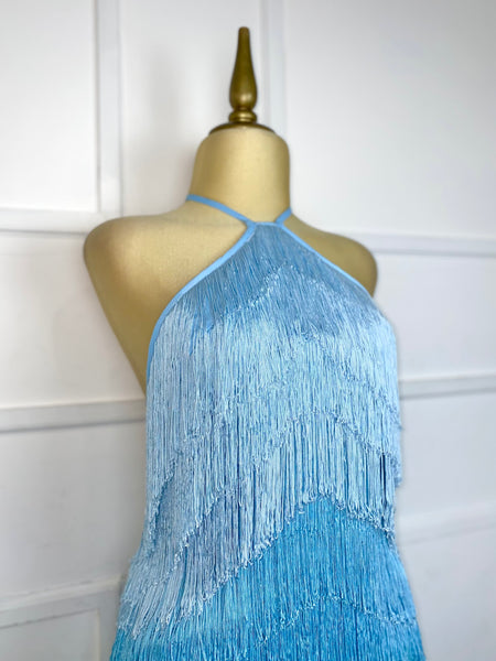 Vestido azul multicolor con flecos