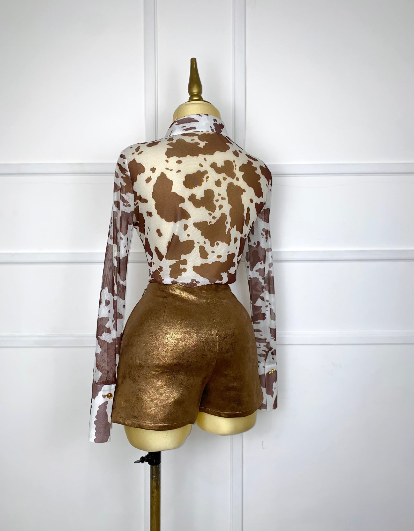 Short falda metálico