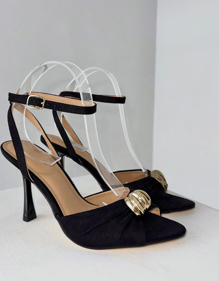 Zapatillas gamuza con hebilla dorada (2 colores)