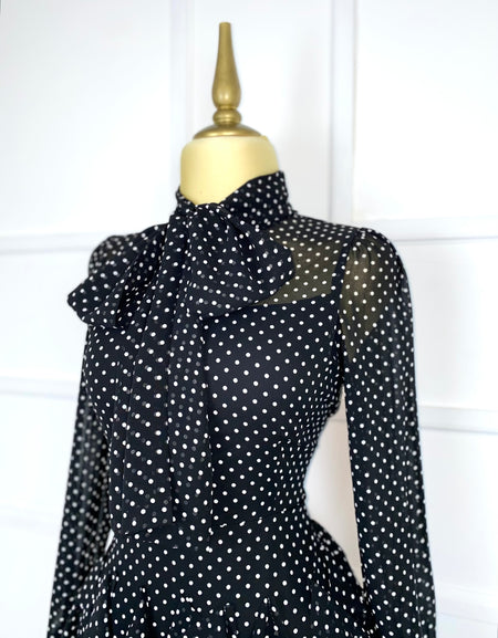 Vestido polka dots con olanes