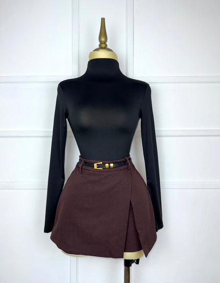 Short falda con cinto