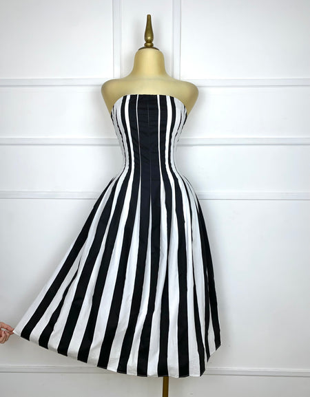 Vestido midi black/white de líneas