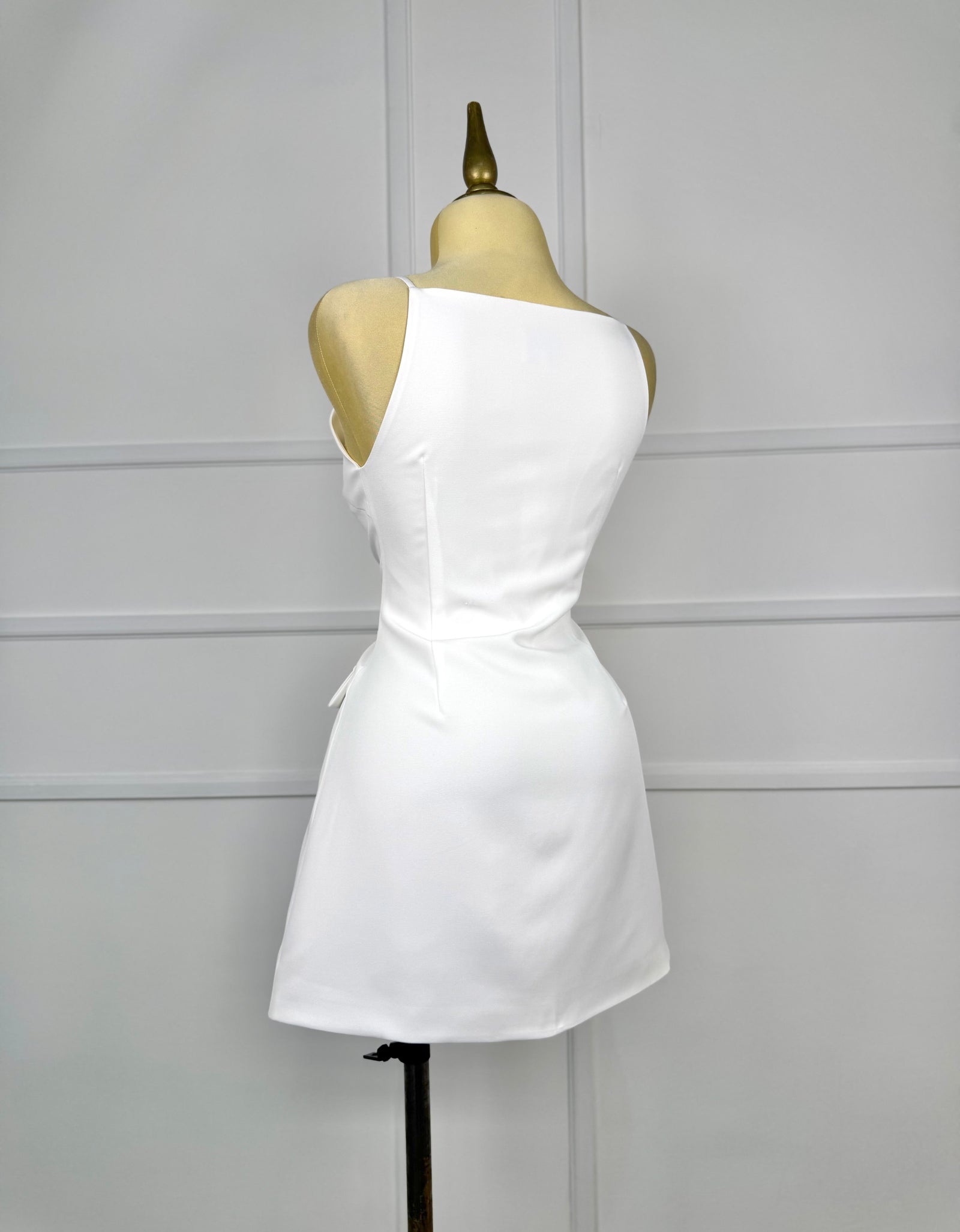 Vestido corto blanco