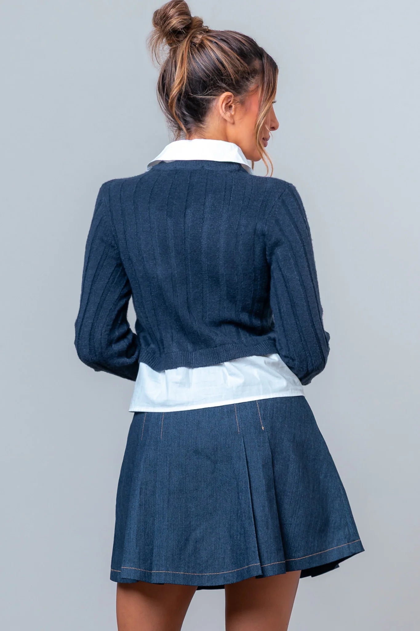 Set mezclilla con blusa tipo suéter