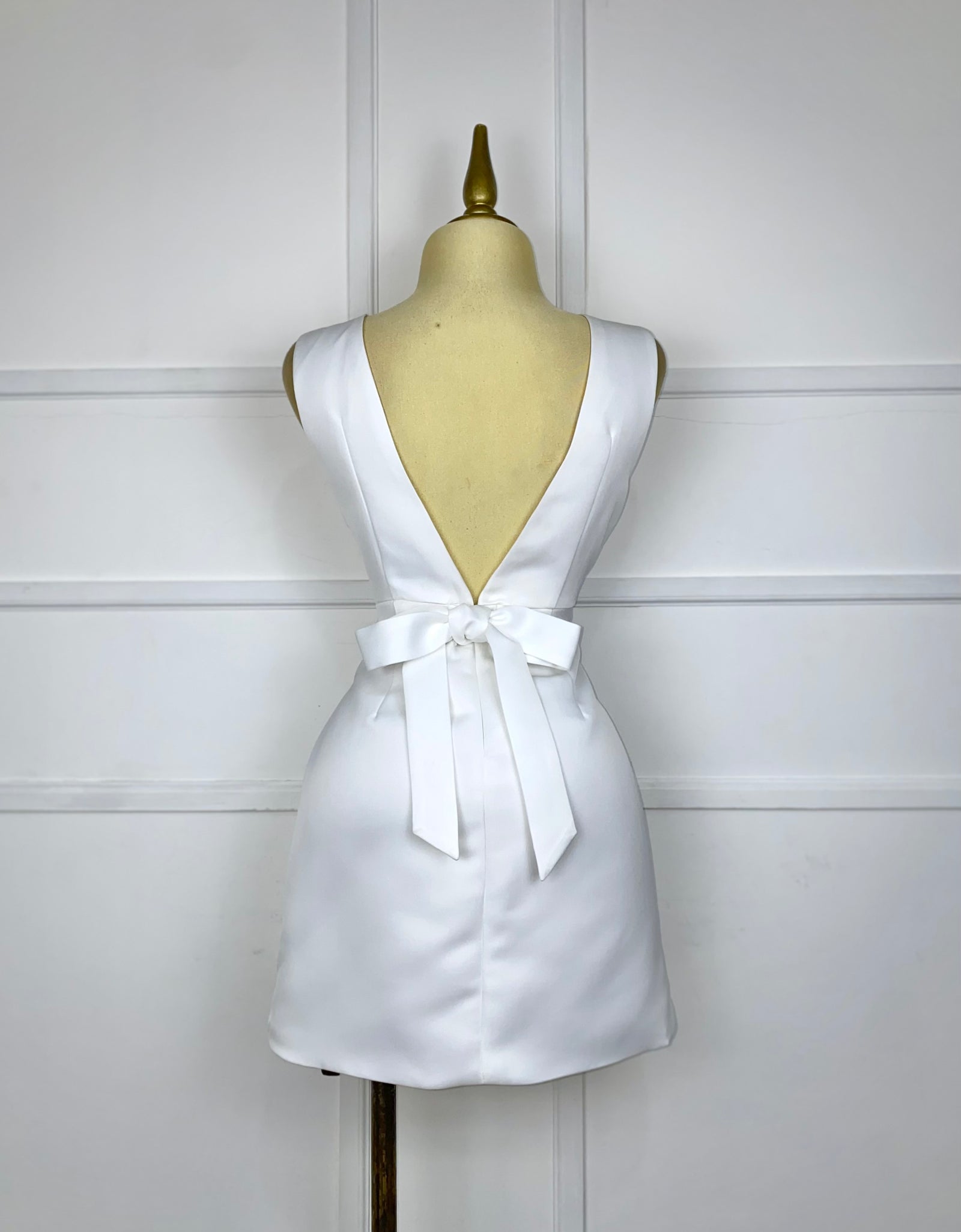 Vestido blanco con listones