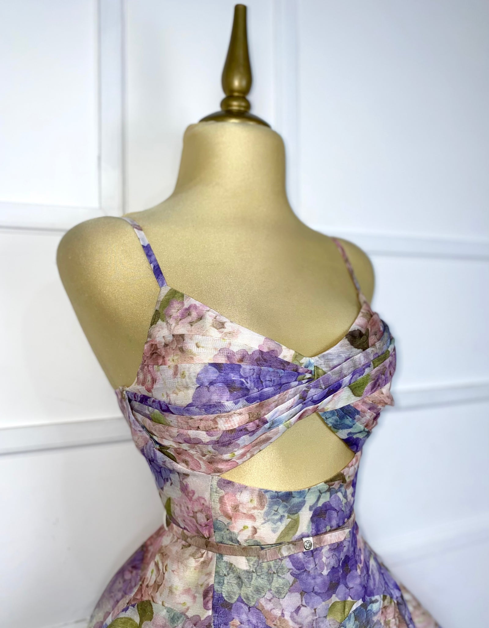 Vestido corto estampado con cinto