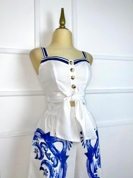 Set blanco tipo lino con estampado azul