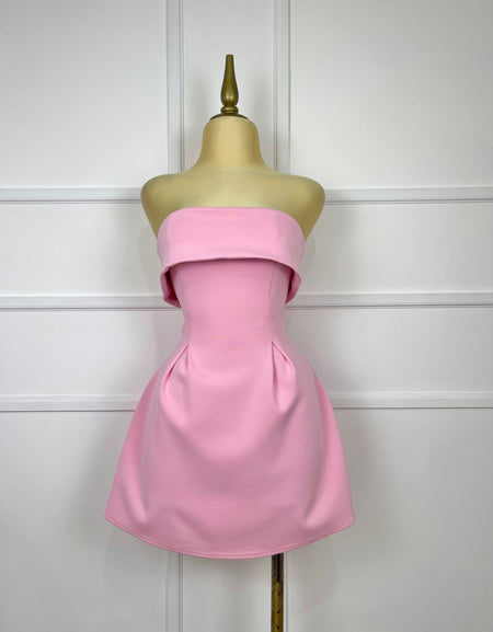 Vestido rosa strapless corte A