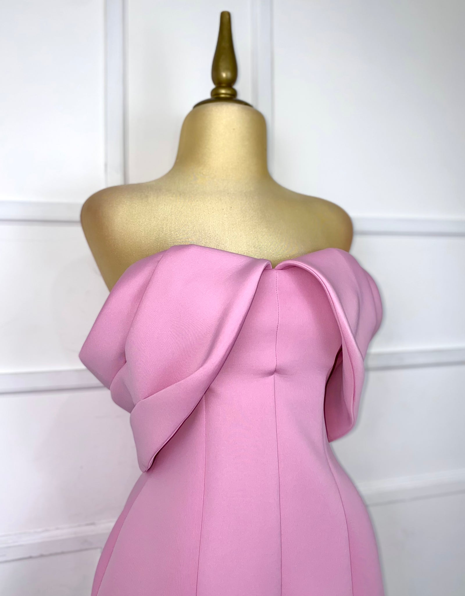 Vestido corto rosa liso