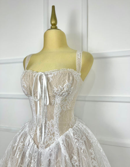 Vestido blanco encaje tipo corset